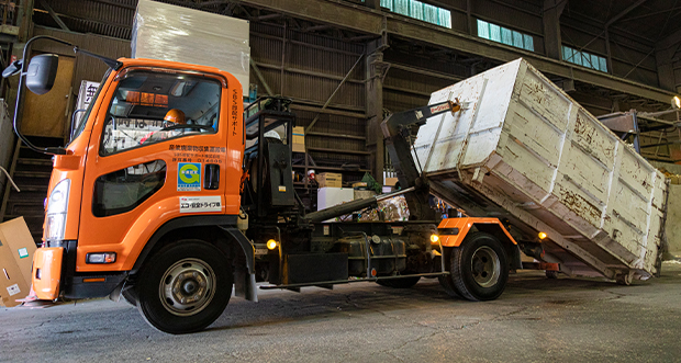 アームロール車