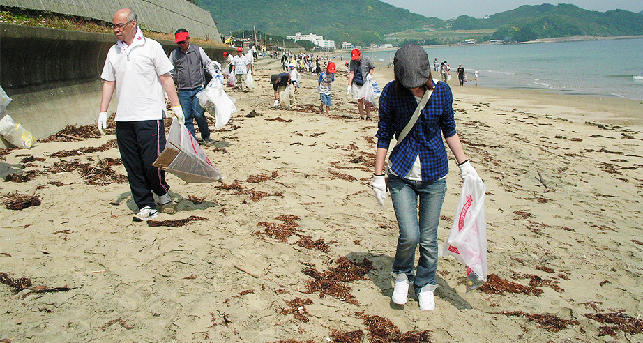 画像:河川・海岸生態系保全活動