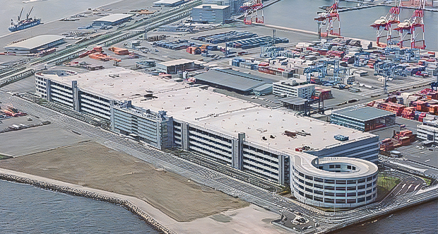 神奈川県 倉庫：横浜港カーゴセンター（総合保税地域）