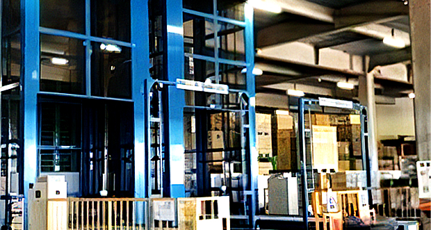 福岡県 倉庫：九州支店